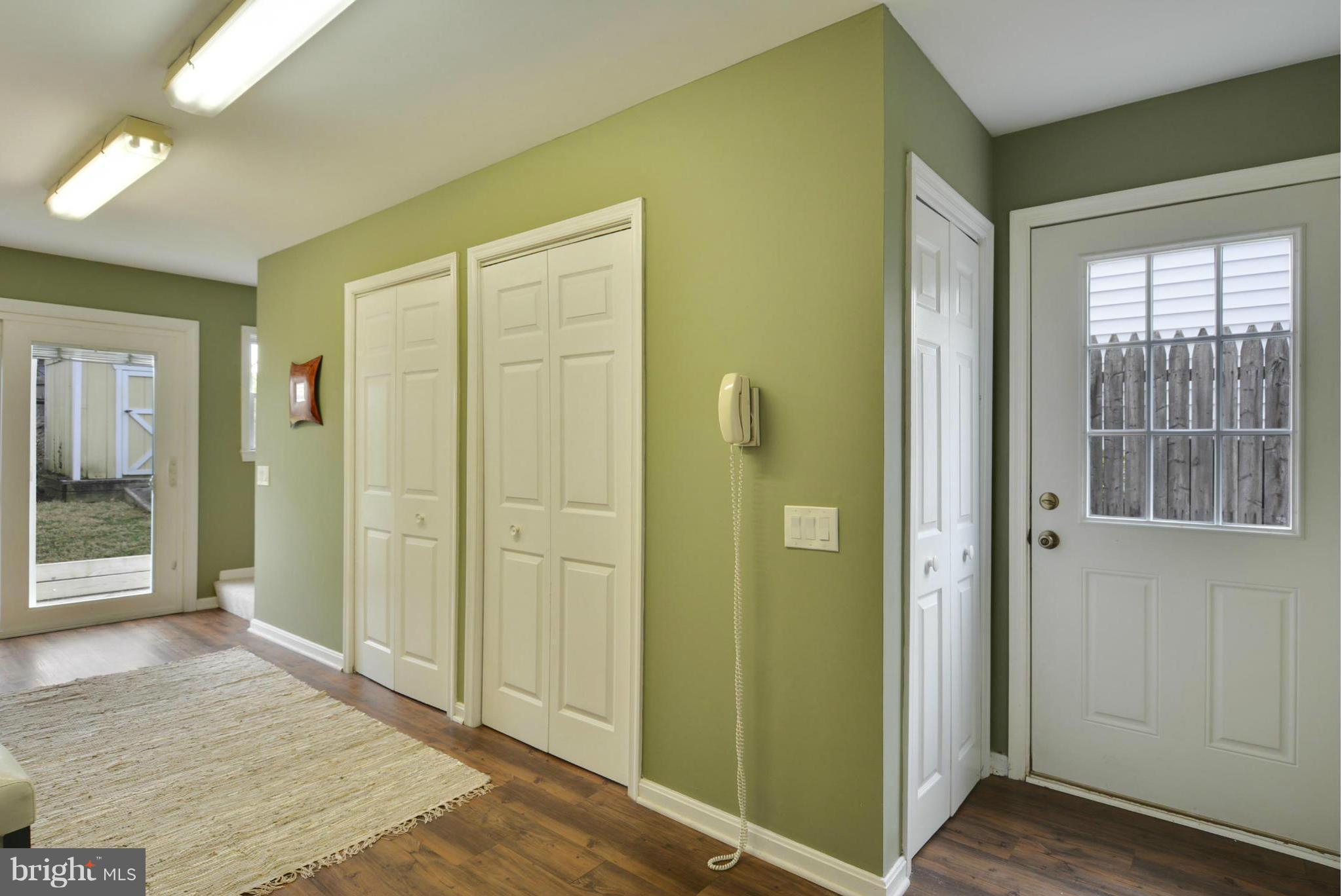 9407 Riley Place Silver Spring, MD 20910 - Photo 2 of 28 Interior (General)