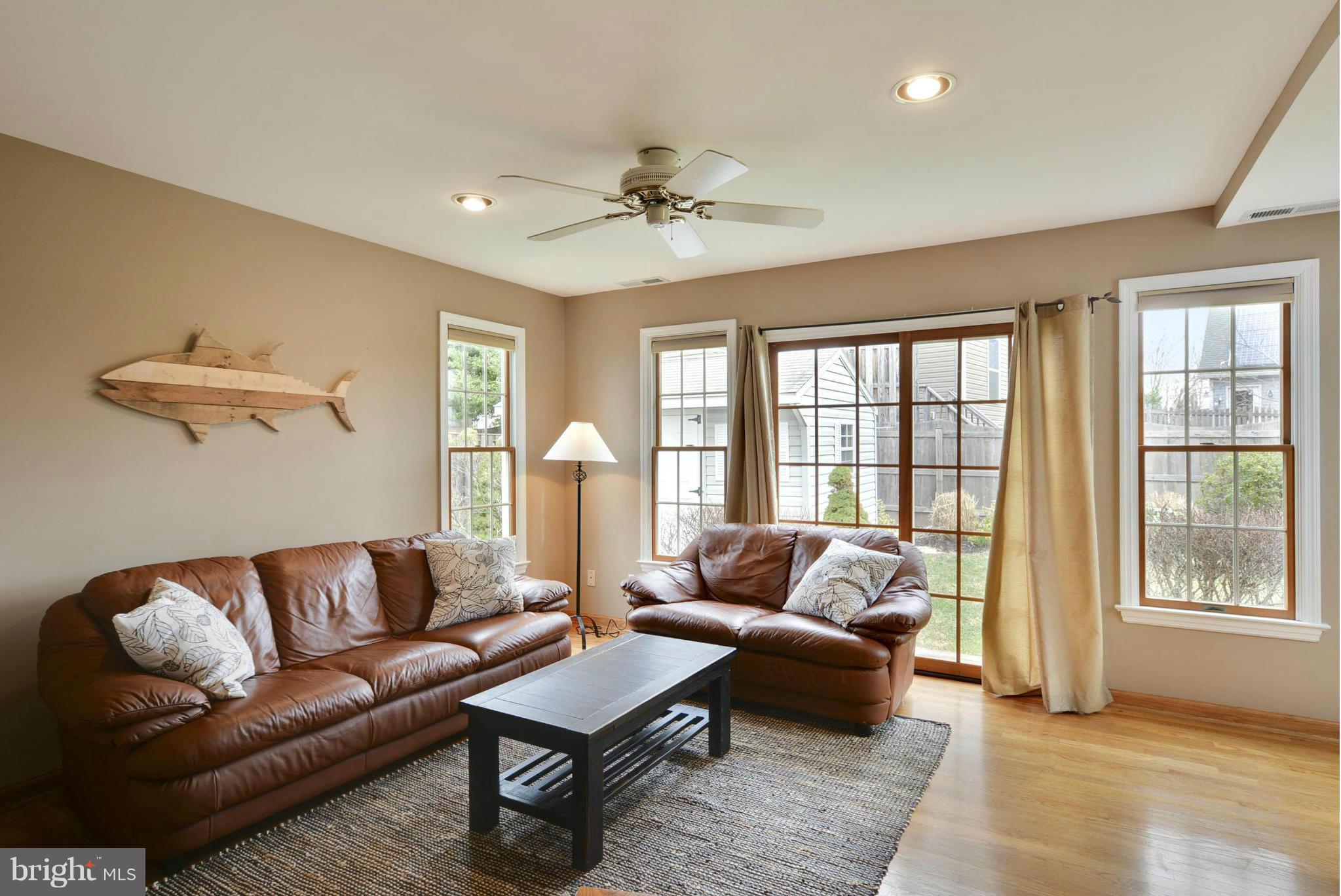 9407 Riley Place Silver Spring, MD 20910 - Photo 11 of 28 Family Room