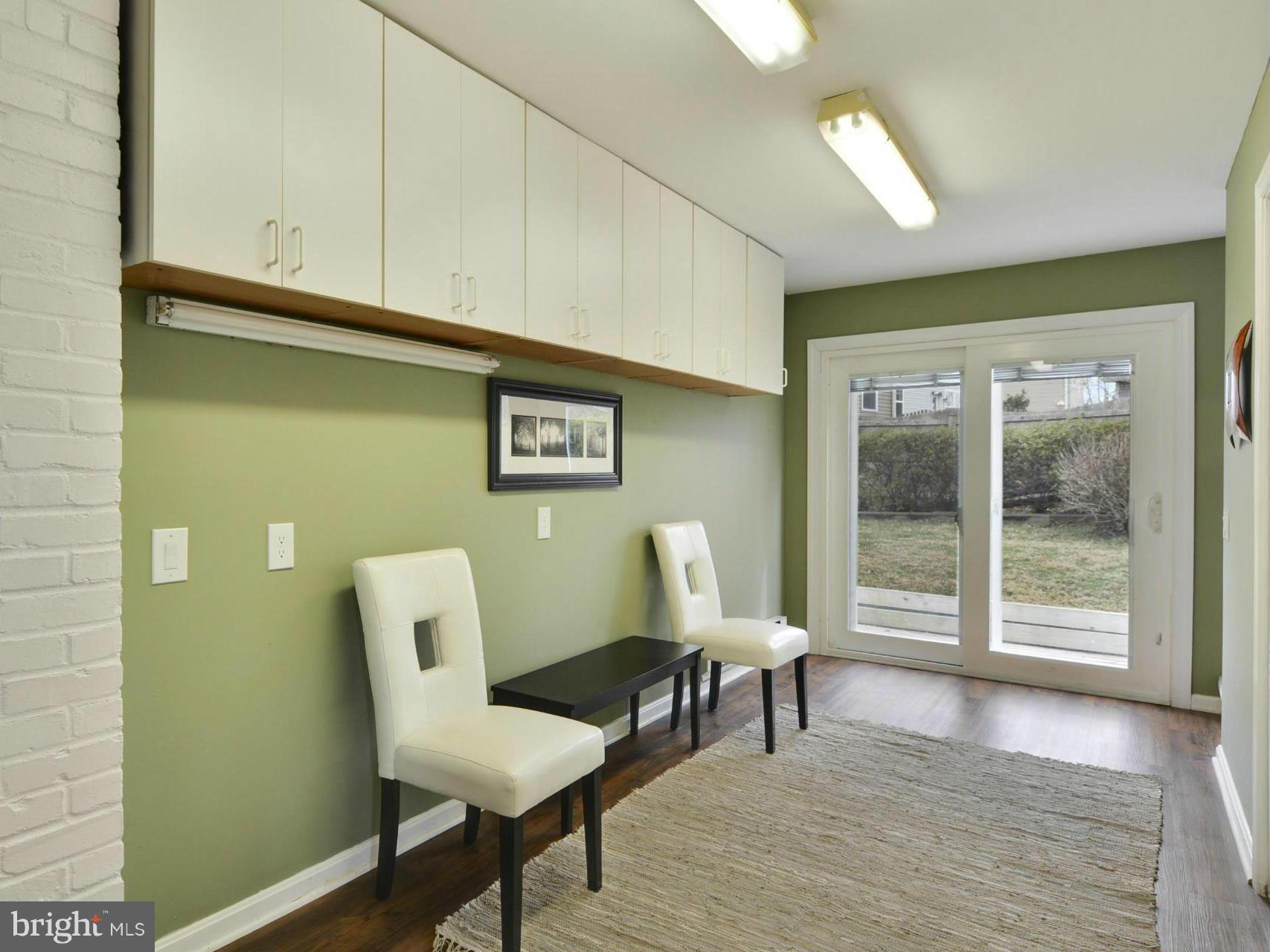 9407 Riley Place Silver Spring, MD 20910 - Photo 3 of 28 Interior (General)