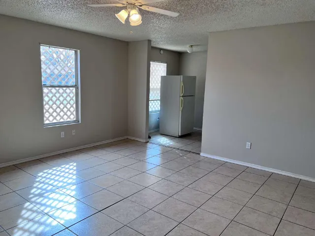 $795 | 304 81st Street, Unit 2, Lubbock, TX 79404