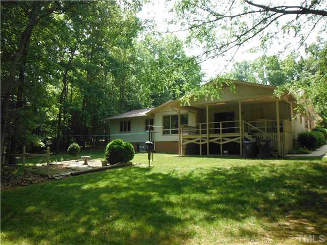 130 Chateau Road Durham, NC 27704 - Photo 11 of 20 Exterior Back
