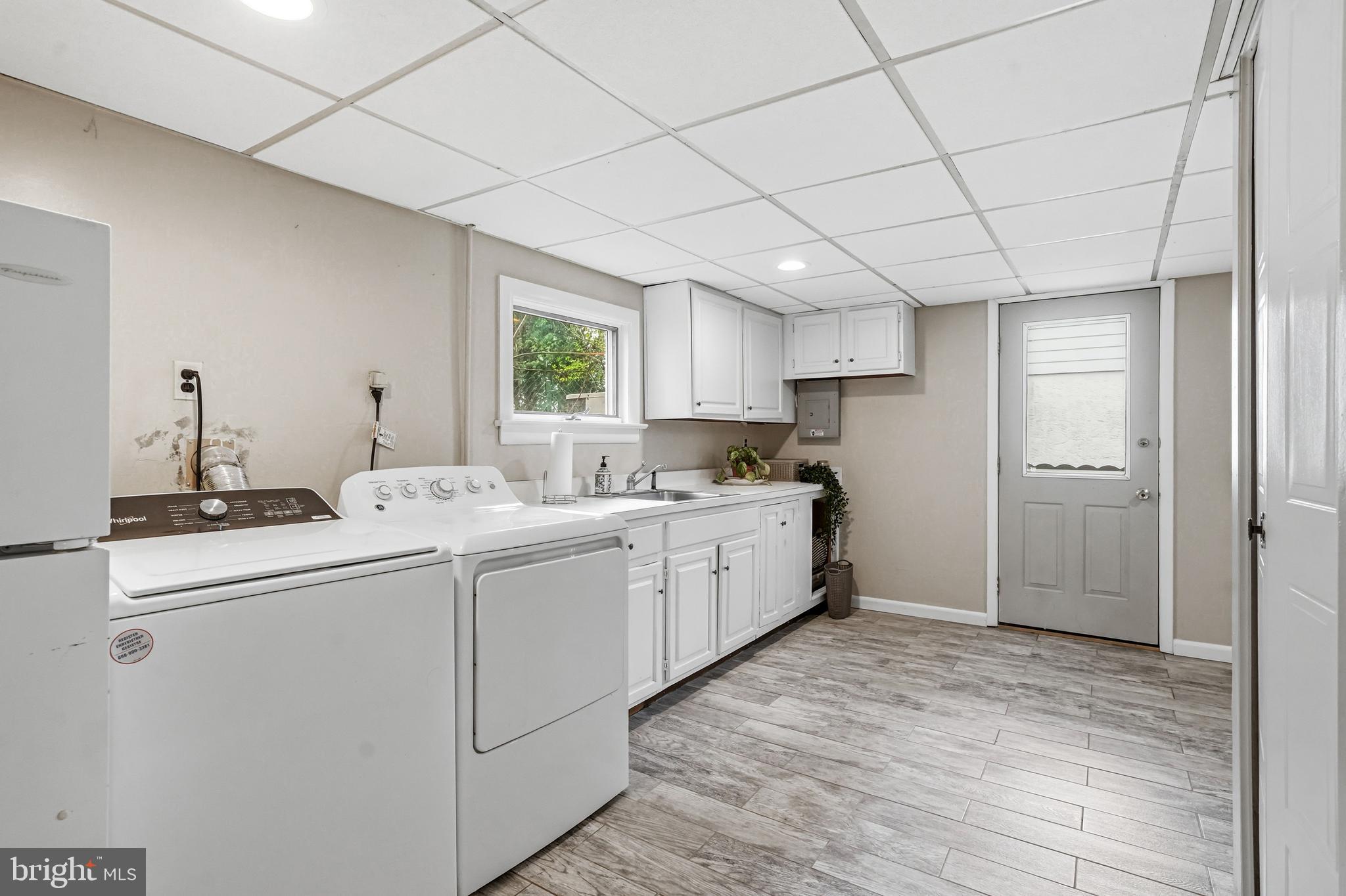 574 General Armstrong Road King of Prussia, PA 19406 - Photo 39 of 52 Spacious Laundry Room