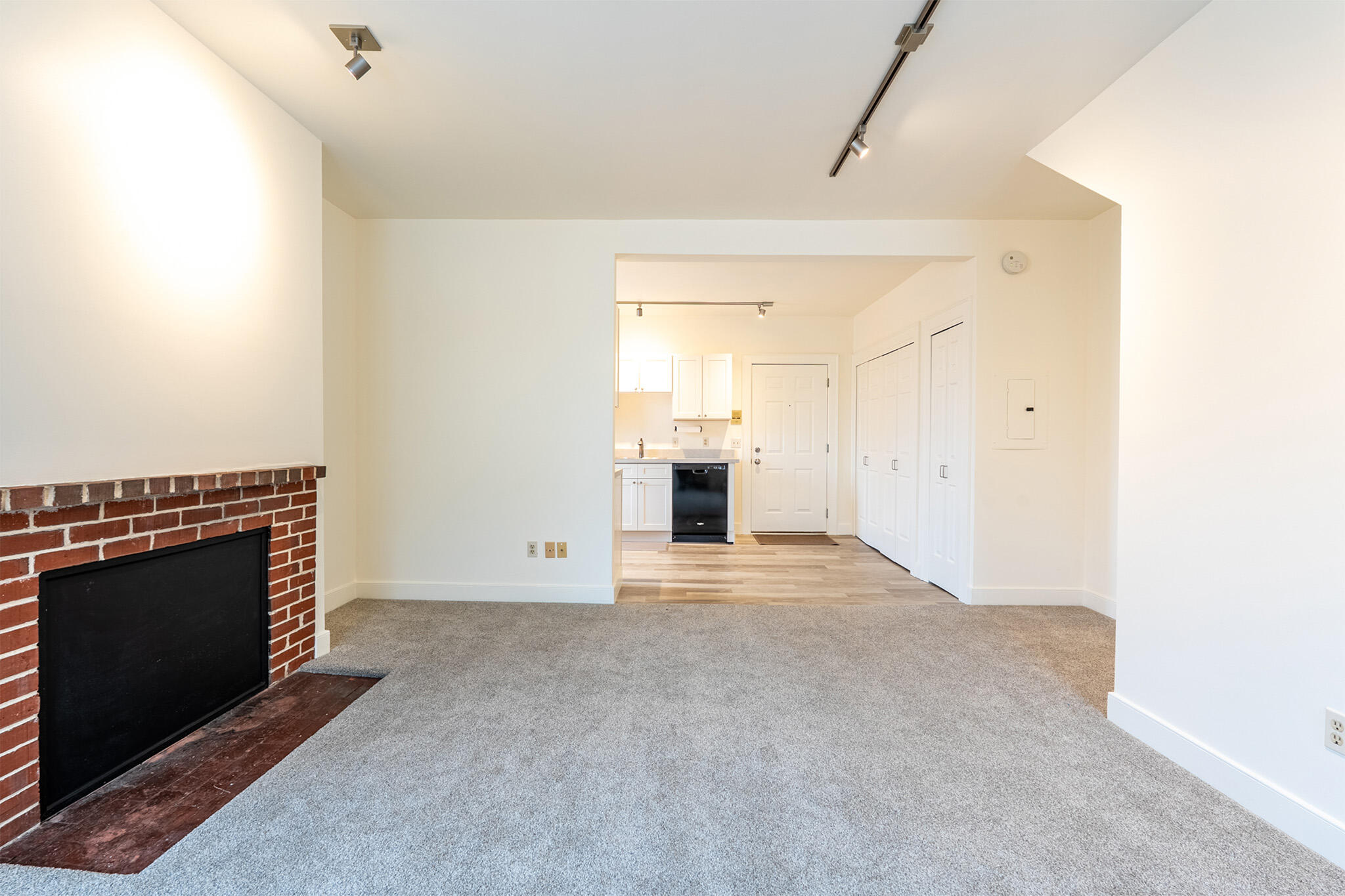 68 Pleasant Street Portland, ME 04101 - Photo 15 of 45 68 pleasant 1-15