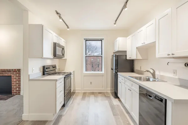 $1,250,000 | 68 Pleasant Street, Portland, ME 04101