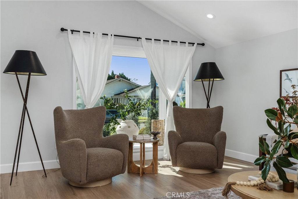 14681 Danborough Road Tustin, CA 92780 - Photo 16 of 47 Living Room