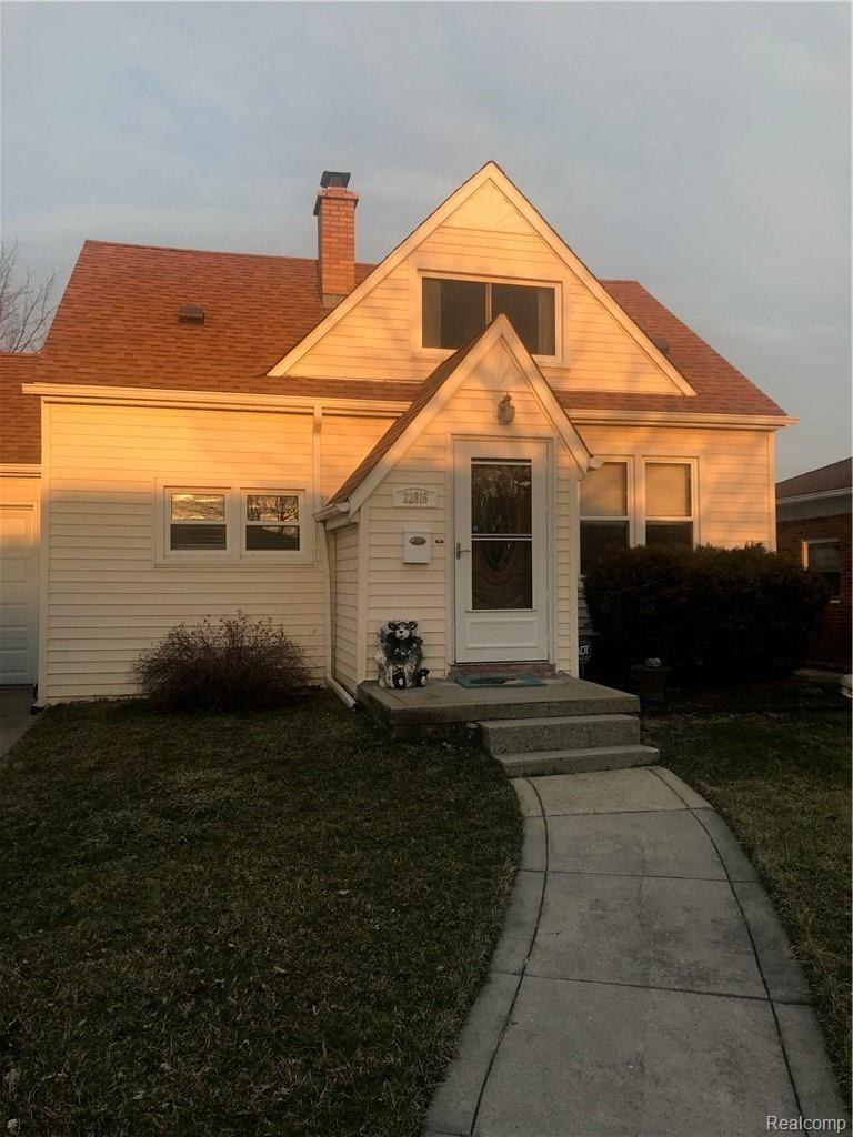22816 Rausch Avenue Eastpointe, MI 48021 - Photo 1 of 37 IMG-6008.JPG