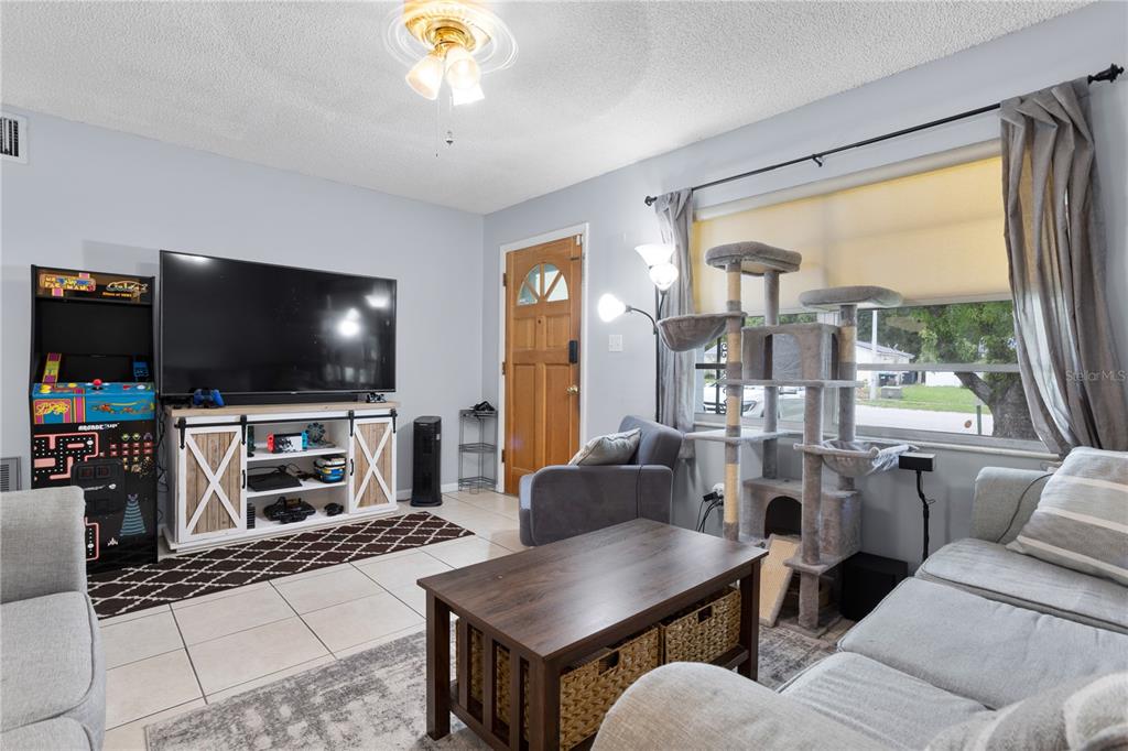 10020 Arbor Ridge Trail Orlando, FL 32817 - Photo 4 of 17