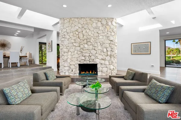 $2,750,000 | 1650 East Murray Canyon Drive, Palm Springs, CA 92264