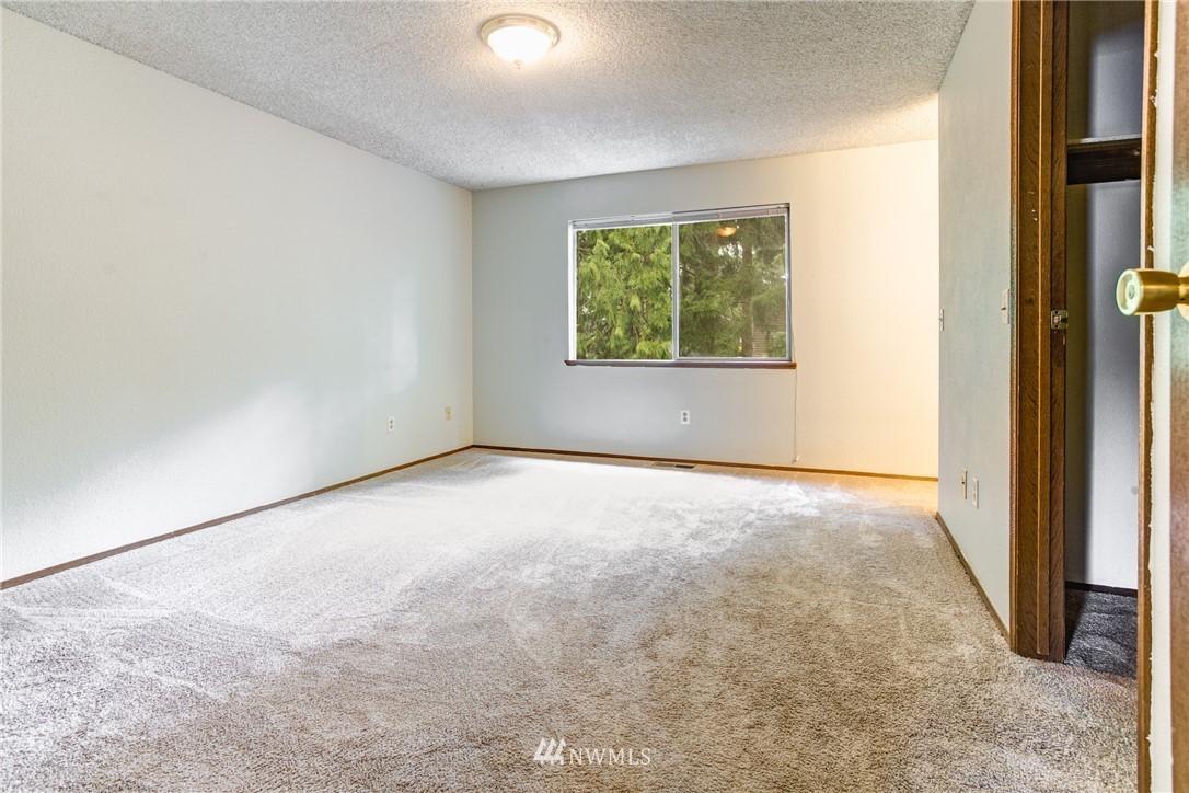 2211 172nd Place Southeast Bothell, WA 98012 - Photo 13 of 19 Gallery Image 13