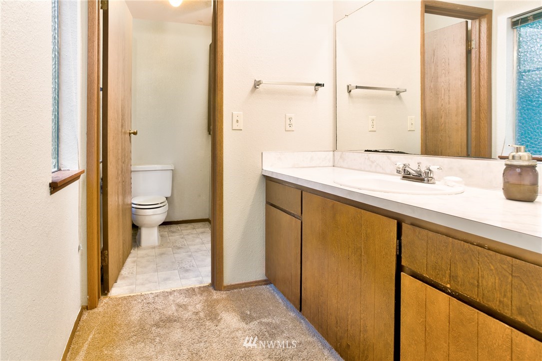 2211 172nd Place Southeast Bothell, WA 98012 - Photo 17 of 19 Gallery Image 17