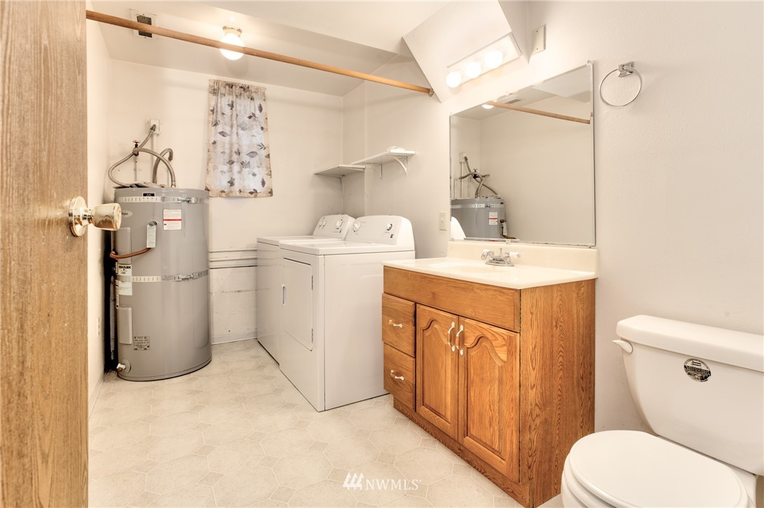 2211 172nd Place Southeast Bothell, WA 98012 - Photo 18 of 19 Gallery Image 18