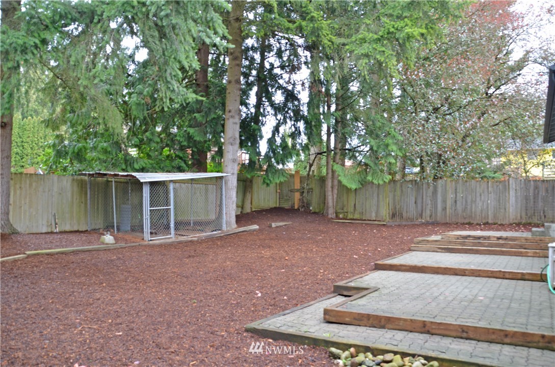 2211 172nd Place Southeast Bothell, WA 98012 - Photo 6 of 19 Gallery Image 6