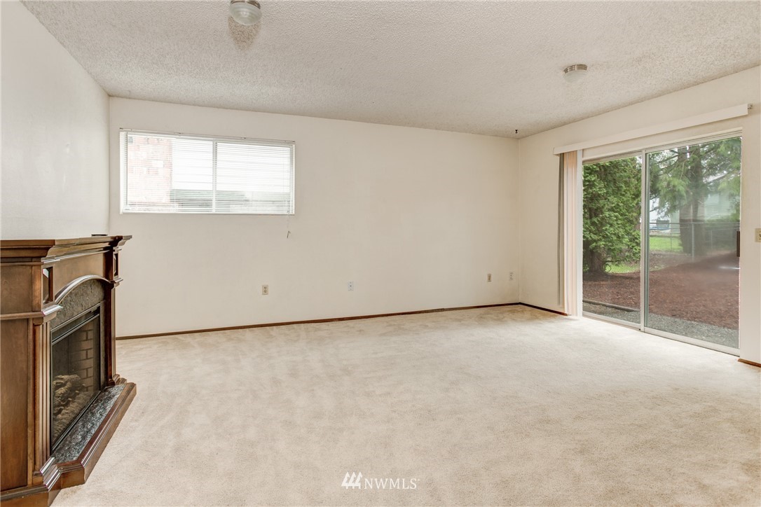 2211 172nd Place Southeast Bothell, WA 98012 - Photo 10 of 19 Gallery Image 10