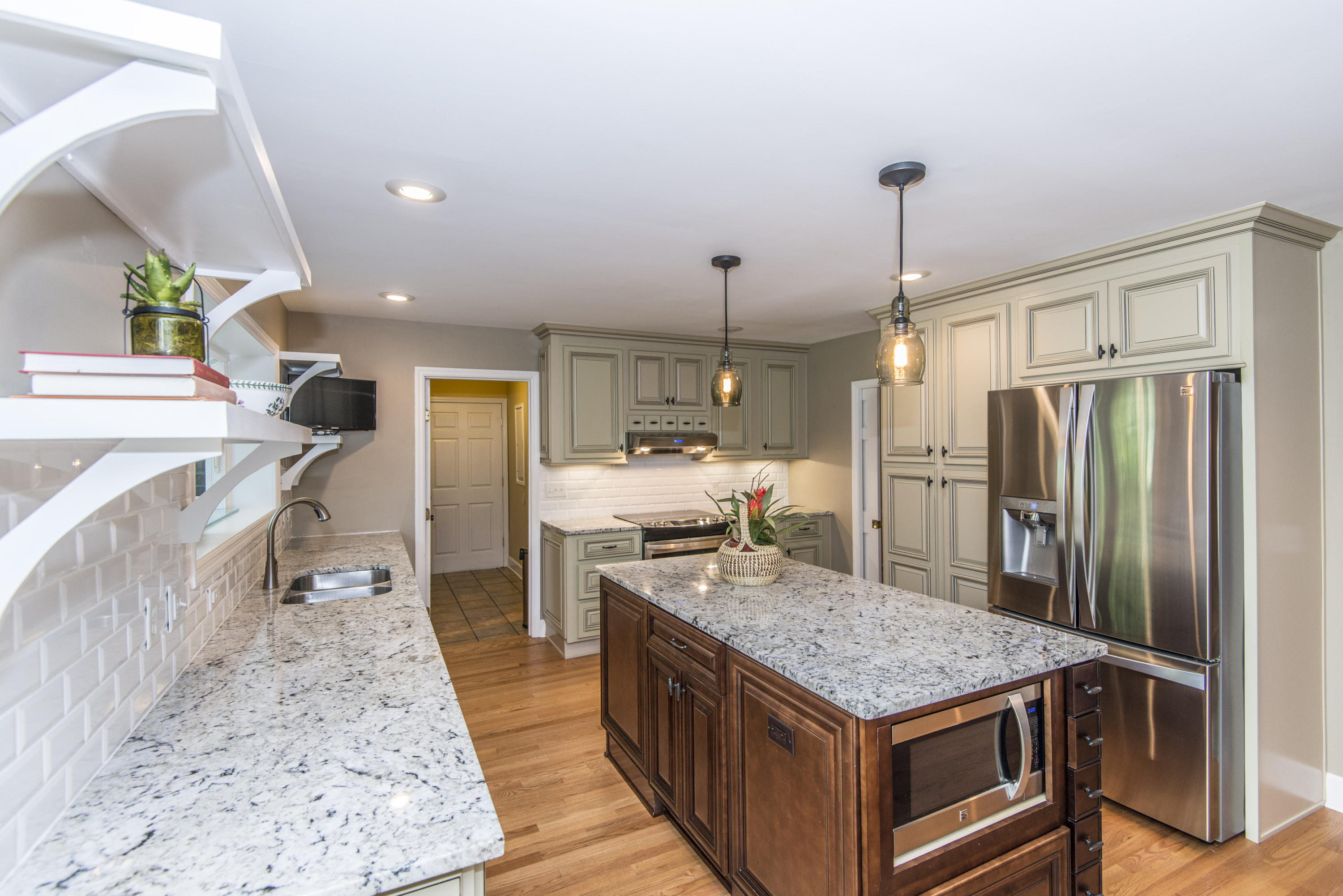 862 Farm Quarter Road Mount Pleasant, SC 29464 - Photo 11 of 30 Kitchen