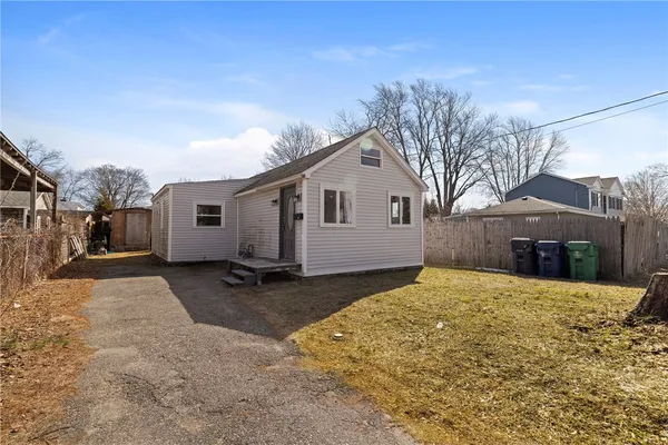 $265,000 | 444 Pequot Avenue, Warwick, RI 02889