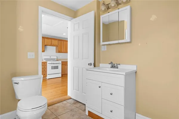 $265,000 | 444 Pequot Avenue, Warwick, RI 02889
