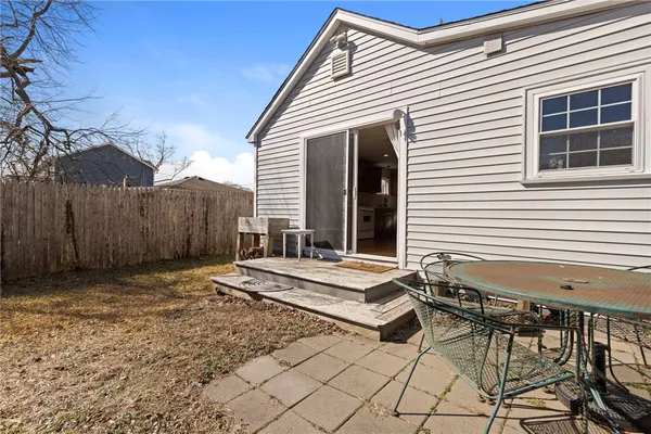 $265,000 | 444 Pequot Avenue, Warwick, RI 02889