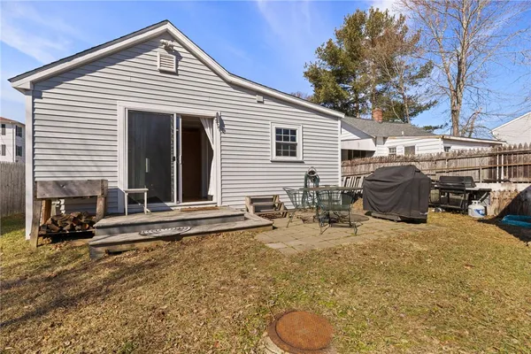 $265,000 | 444 Pequot Avenue, Warwick, RI 02889