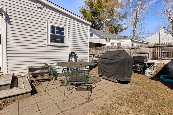 $265,000 | 444 Pequot Avenue, Warwick, RI 02889