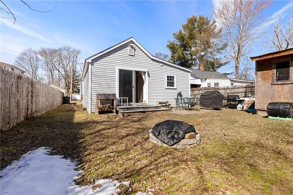$265,000 | 444 Pequot Avenue, Warwick, RI 02889