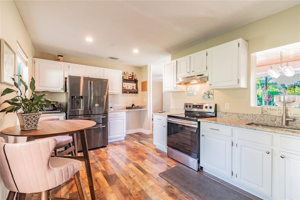 6206 South Kelly Road Tampa, FL 33611 - Photo 15 of 33