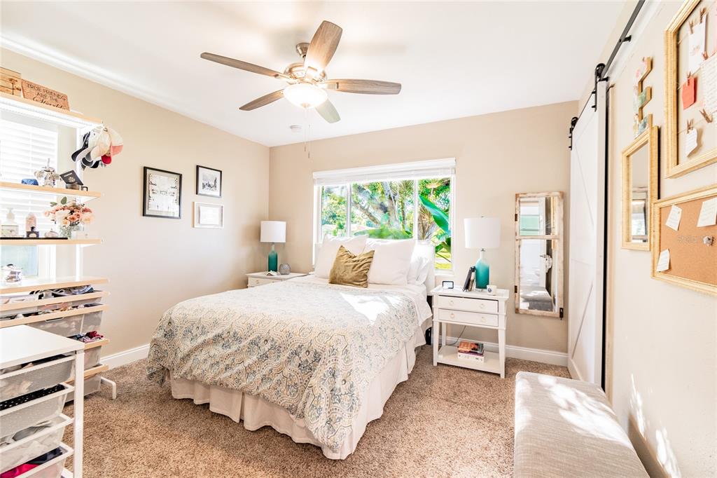 6206 South Kelly Road Tampa, FL 33611 - Photo 23 of 33