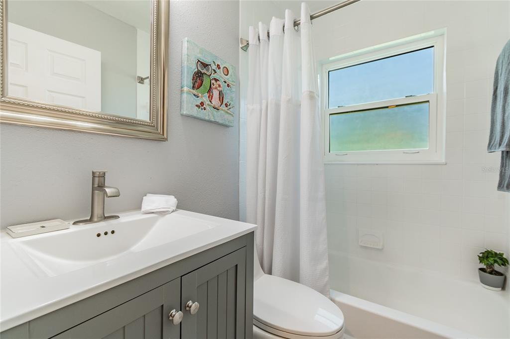 6206 South Kelly Road Tampa, FL 33611 - Photo 25 of 33