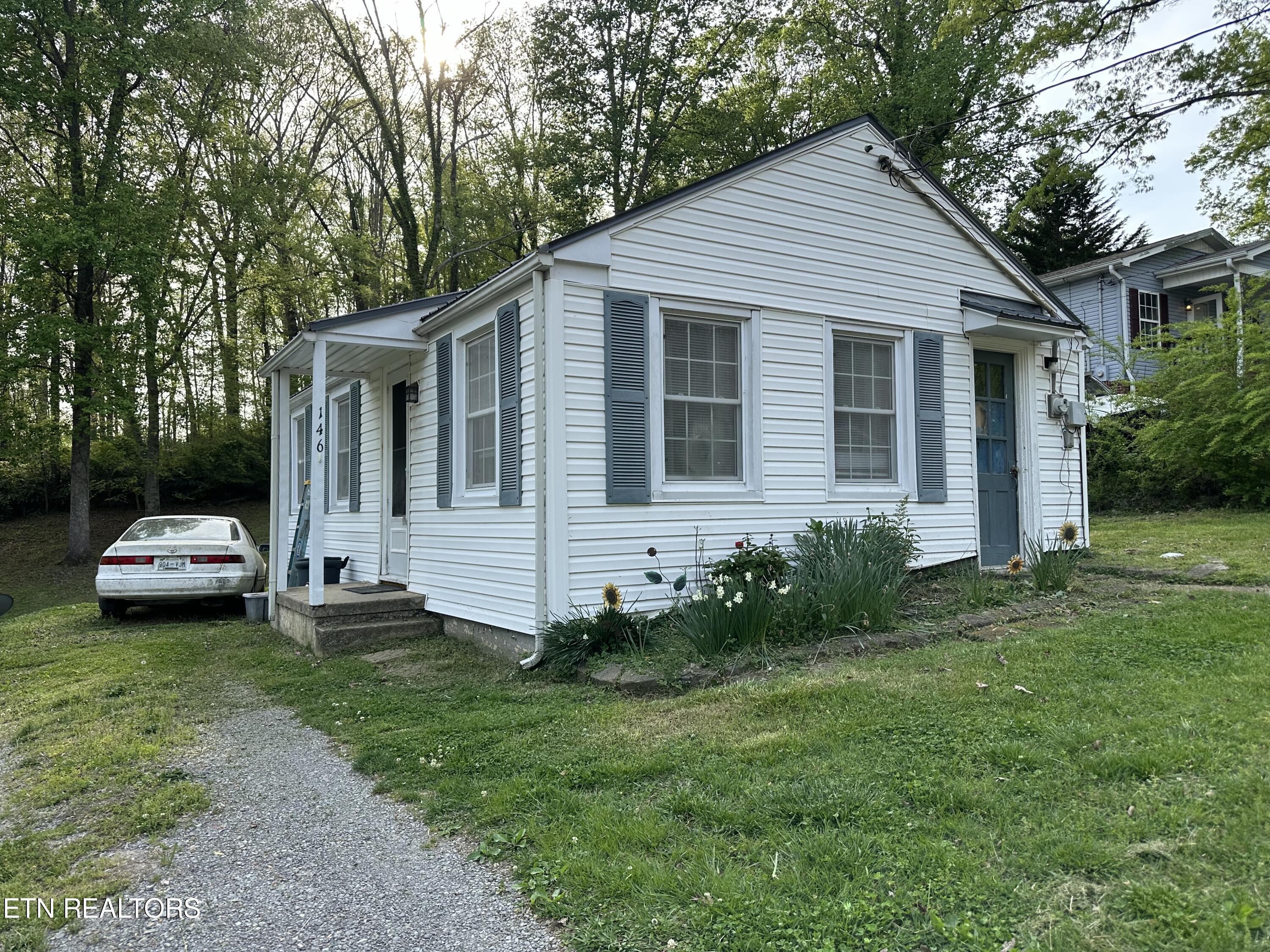 146 Oak Road Norris, TN 37828 - Photo 13 of 32 IMG_1776