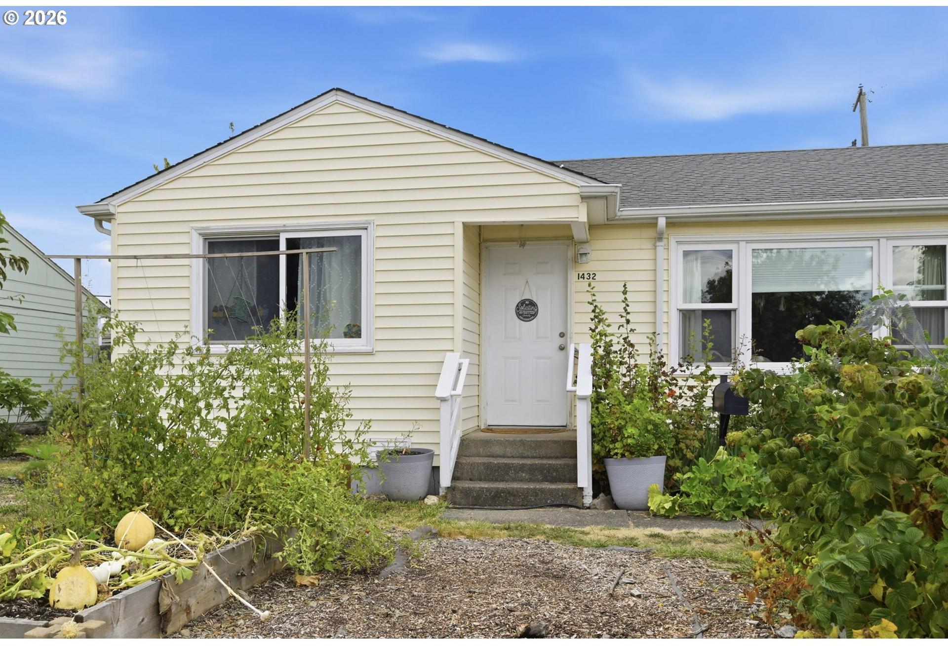 1432 Modoc Street Springfield, OR 97477 - Photo 2 of 32 Gallery Image 2