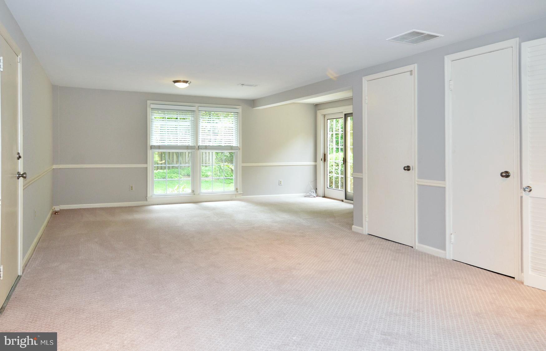 7208 Marbury Road Bethesda, MD 20817 - Photo 15 of 30 Family Room