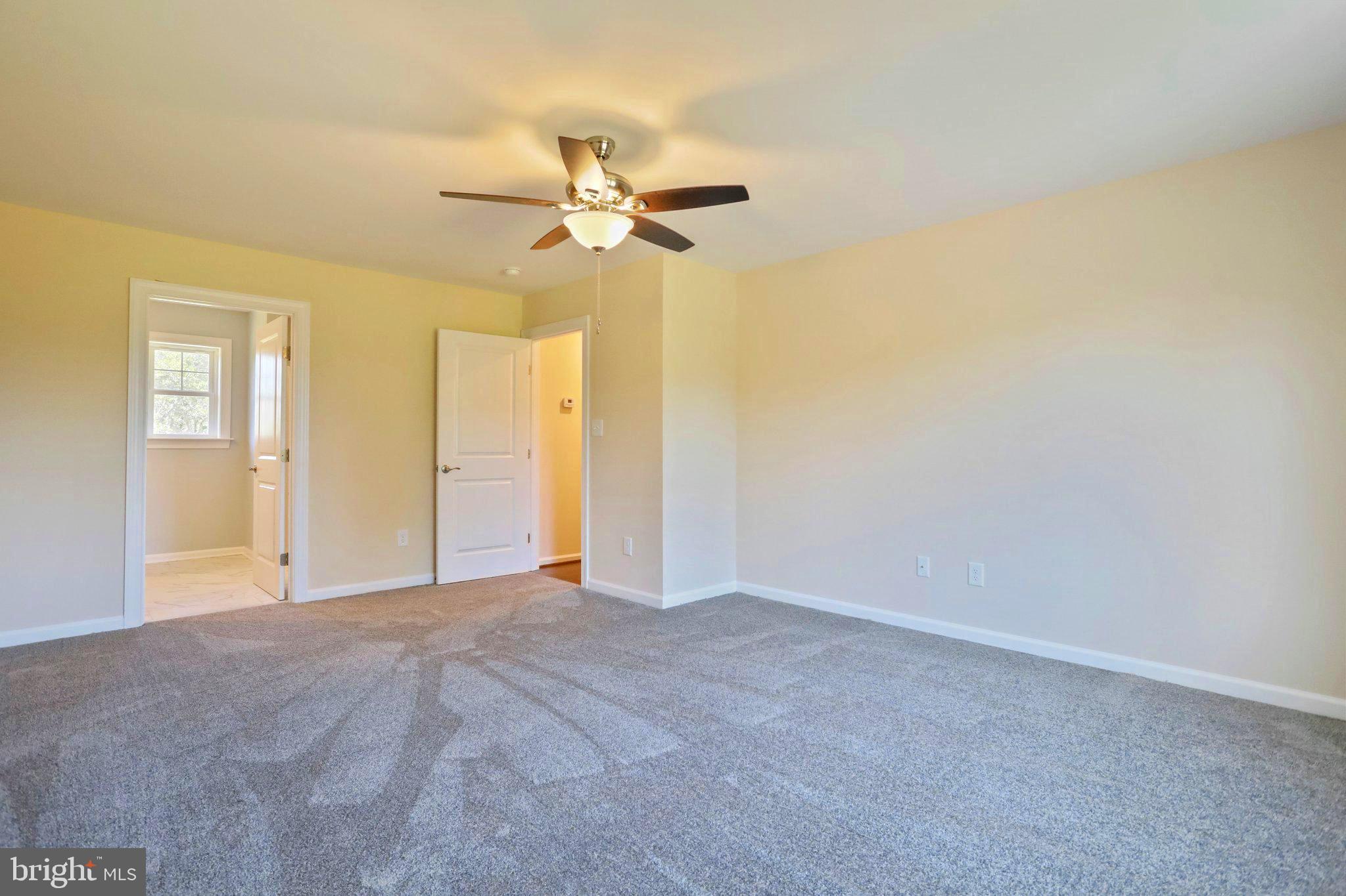 3215 Rockland Road Front Royal, VA 22630 - Photo 21 of 55 Huge master bedroom