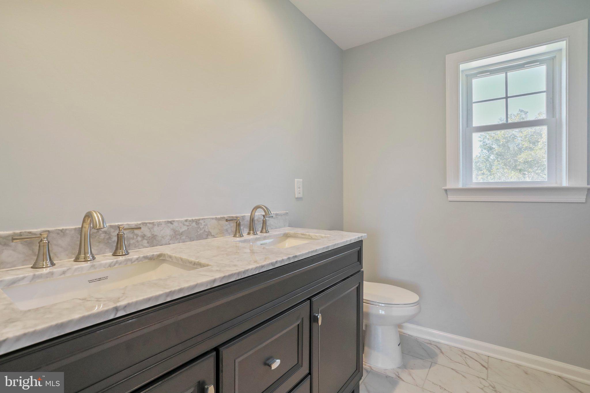 3215 Rockland Road Front Royal, VA 22630 - Photo 27 of 55 master bath