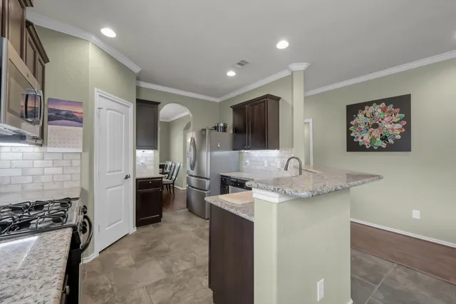 $348,900 | 31718 Ravens Bluff Lane, Spring, TX 77386