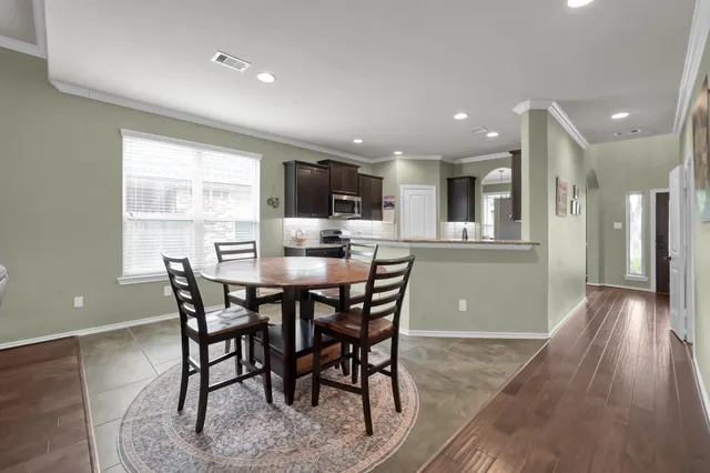 $348,900 | 31718 Ravens Bluff Lane, Spring, TX 77386