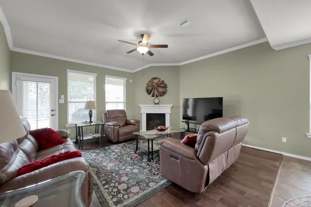 $348,900 | 31718 Ravens Bluff Lane, Spring, TX 77386