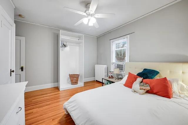 $224,900 | 3501 Dupont Avenue South, Unit 1, Minneapolis, MN 55408