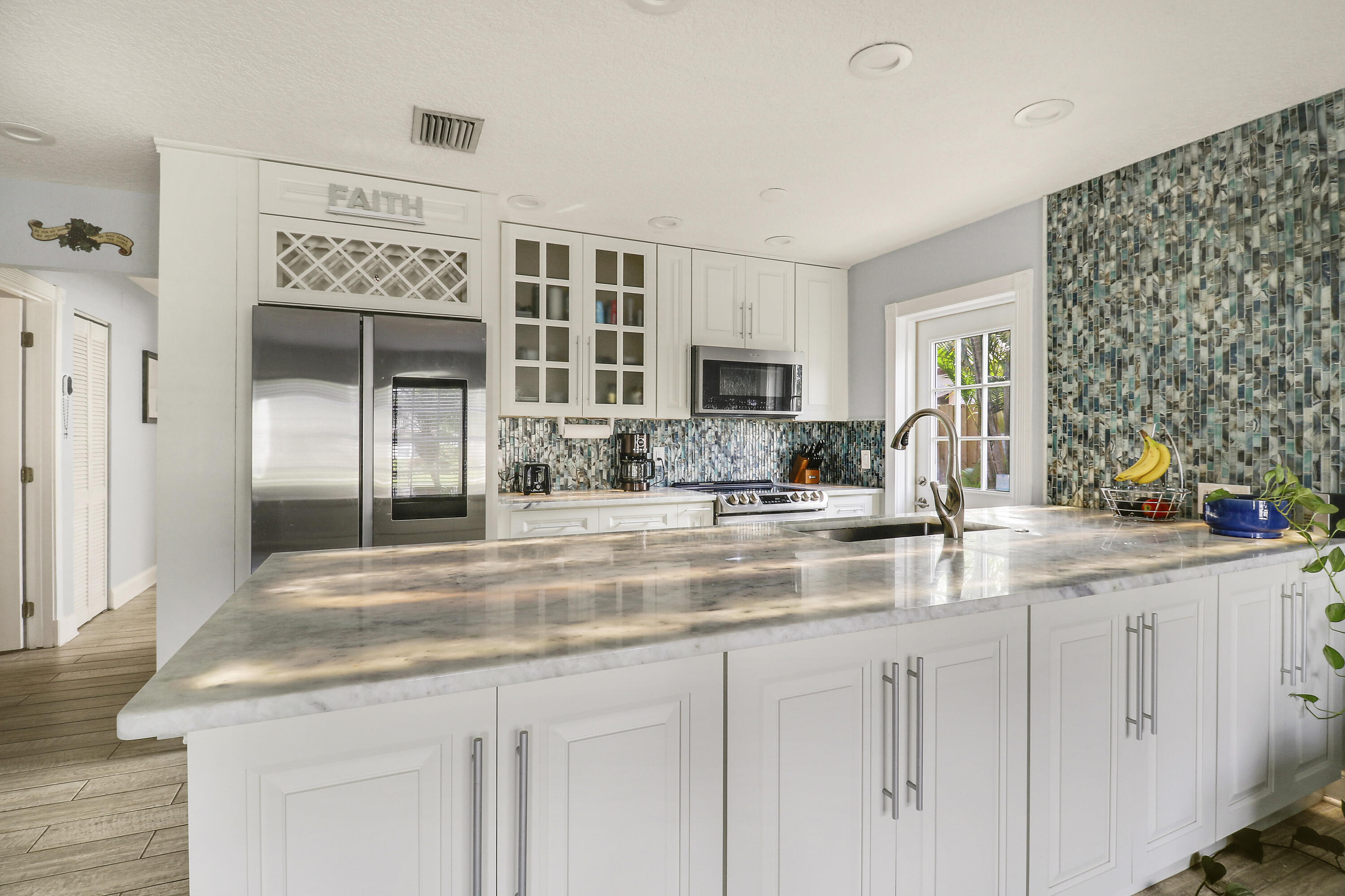 503 North Perry Avenue Jupiter, FL 33458 - Photo 8 of 32 Undermount Lighting