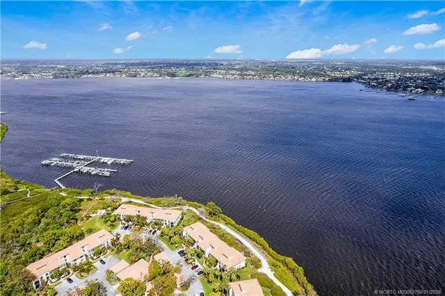 $225,000 | 2544 Northwest Seagrass Drive, Unit 6B, Palm City, FL 34990