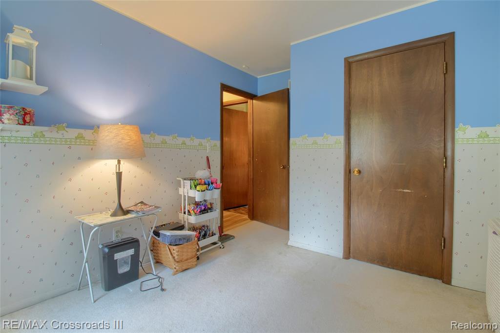 13702 Lenmoore Road Belleville, MI 48111 - Photo 22 of 31
