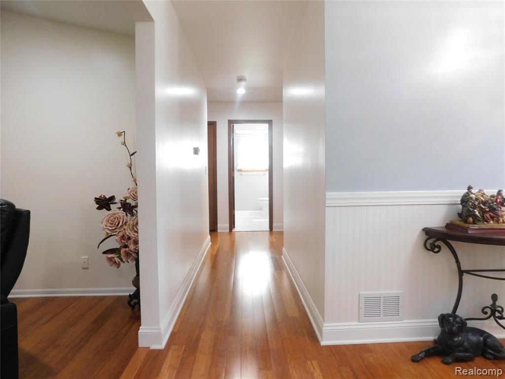 2800 Ranieri Drive Troy, MI 48085 - Photo 37 of 63