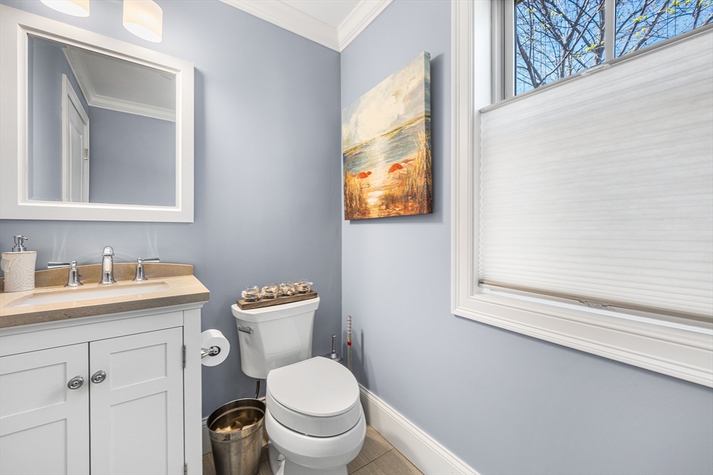 21 Cook Street Newton, MA 02458 - Photo 10 of 29 Gallery Image 10