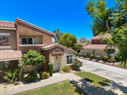$320,000 | 386 Tava Lane, Palm Desert, CA 92211