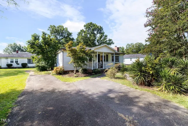 $228,000 | 1465 Maplewood Drive, Durham, NC 27704