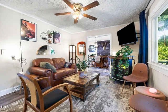 $228,000 | 1465 Maplewood Drive, Durham, NC 27704