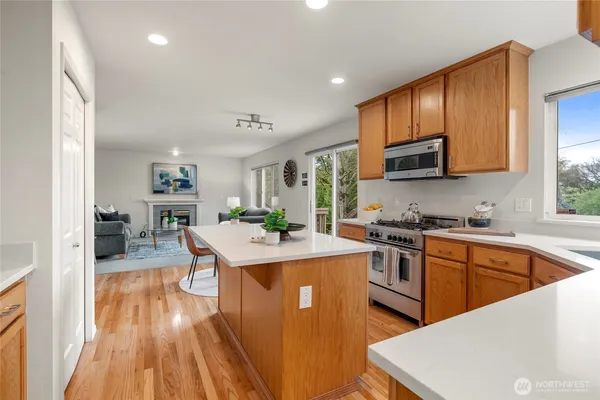 $949,999 | 625 191st Street Southwest, Lynnwood, WA 98036