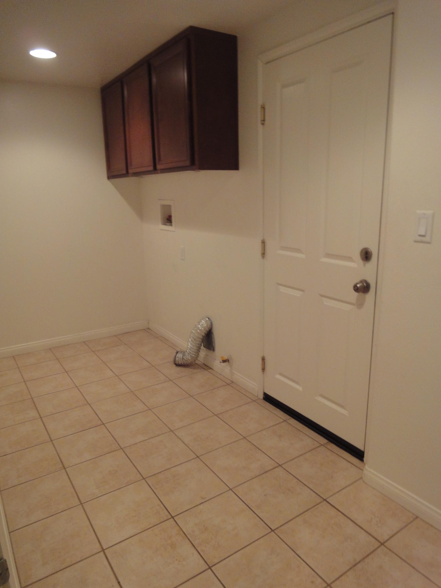 4144 Laredo Lane, Unit B Simi Valley, CA 93063 - Photo 11 of 31 LAREDO-11