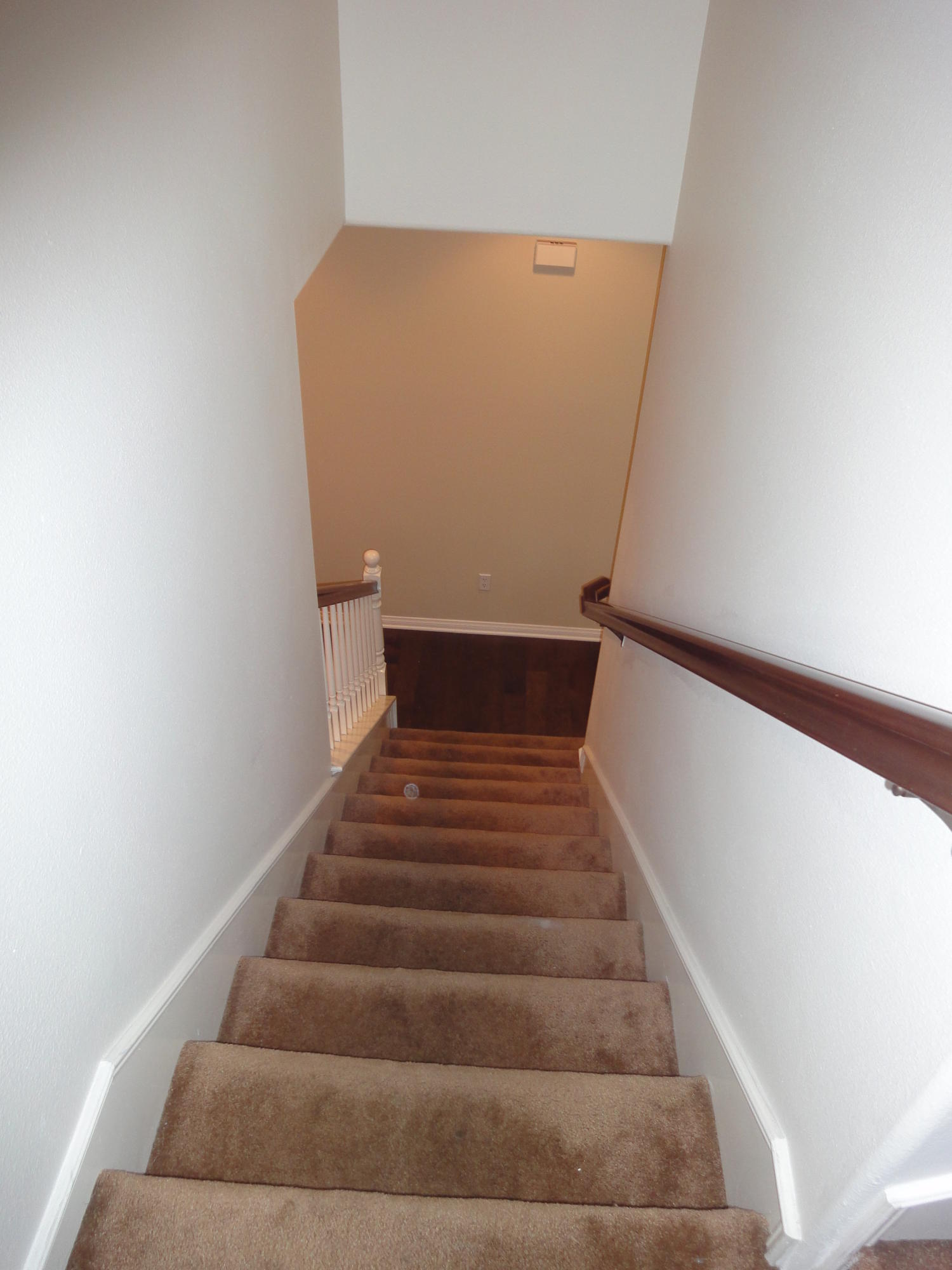 4144 Laredo Lane, Unit B Simi Valley, CA 93063 - Photo 16 of 31 LAREDO-15