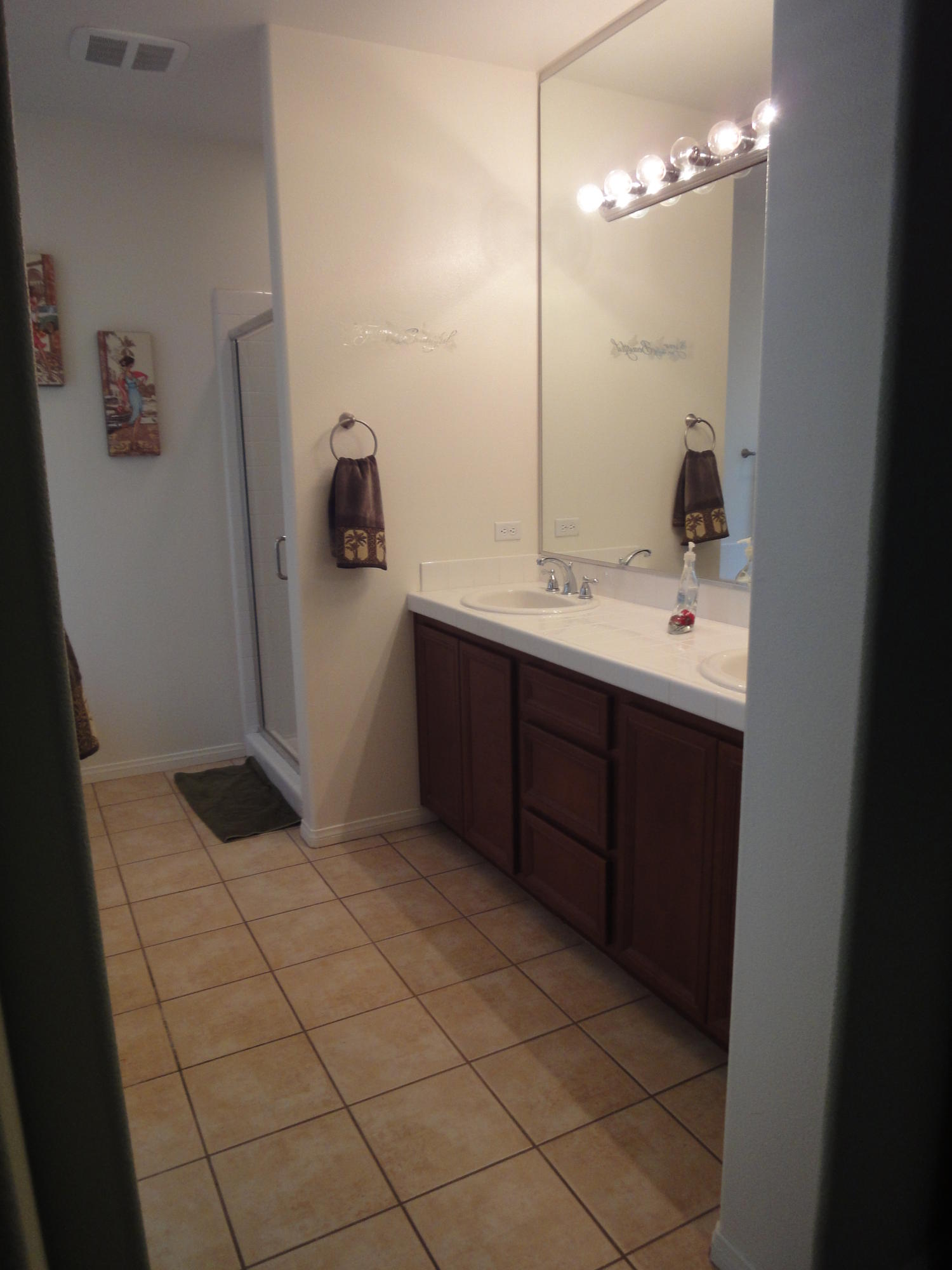 4144 Laredo Lane, Unit B Simi Valley, CA 93063 - Photo 19 of 31 LAREDO-19
