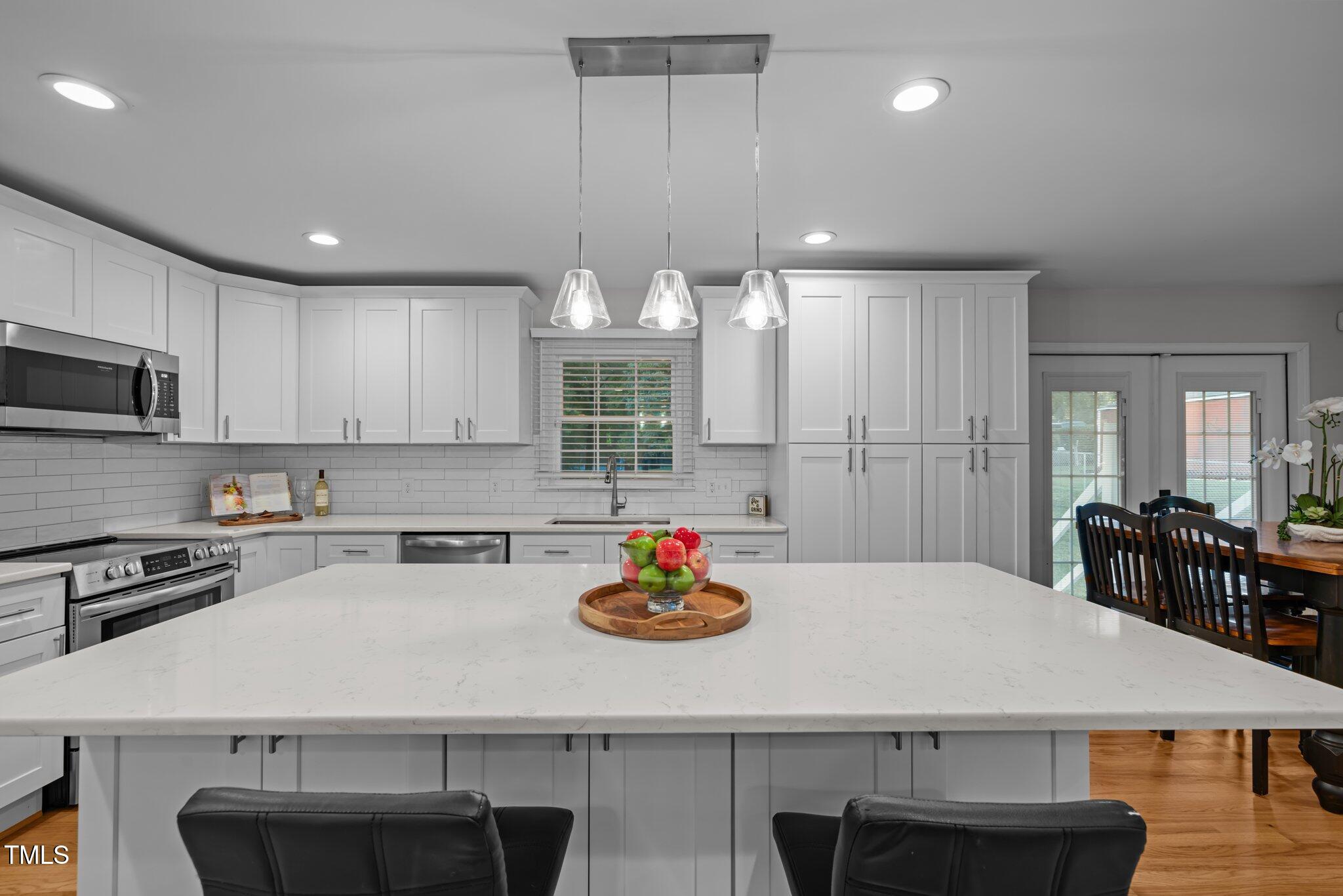 5208 Melbourne Road Raleigh, NC 27606 - Photo 13 of 39 43-web-or-mls-5Z8A5010