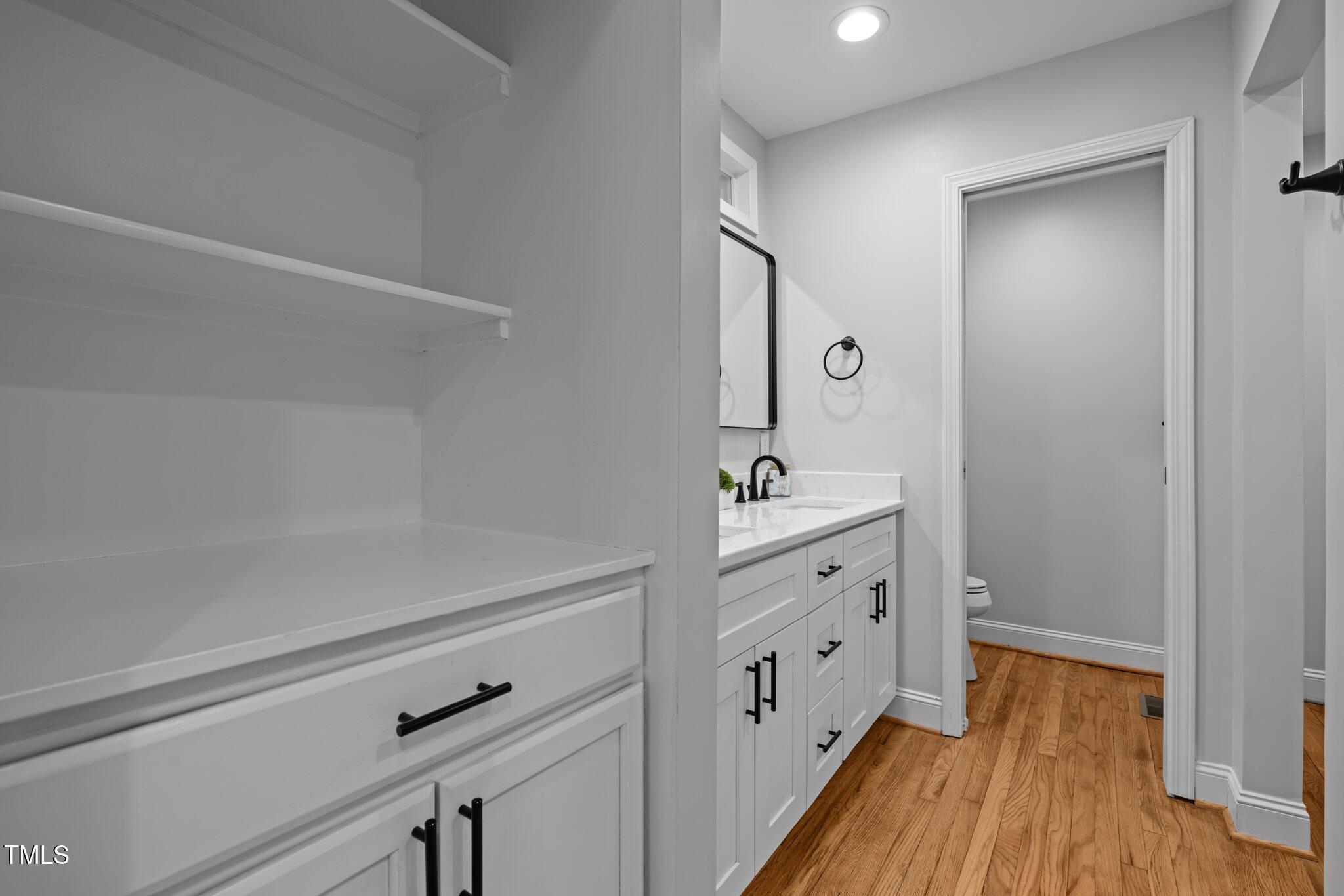 5208 Melbourne Road Raleigh, NC 27606 - Photo 28 of 39 33-web-or-mls-5Z8A4980